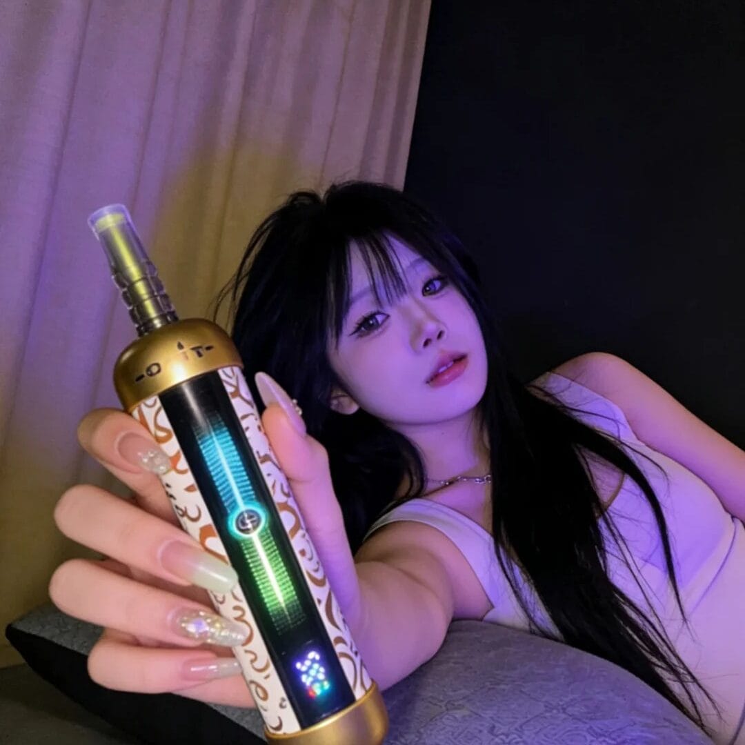 粉屏微醺氛围感自拍🍾 1 痛吻 来自小红书网页版